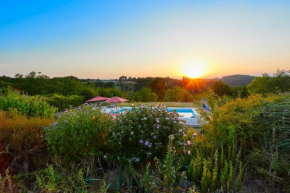 Les Terrasses du Carlat, Le Logis, Demeure raffinée, situation idéale Dordogne, vues, piscine